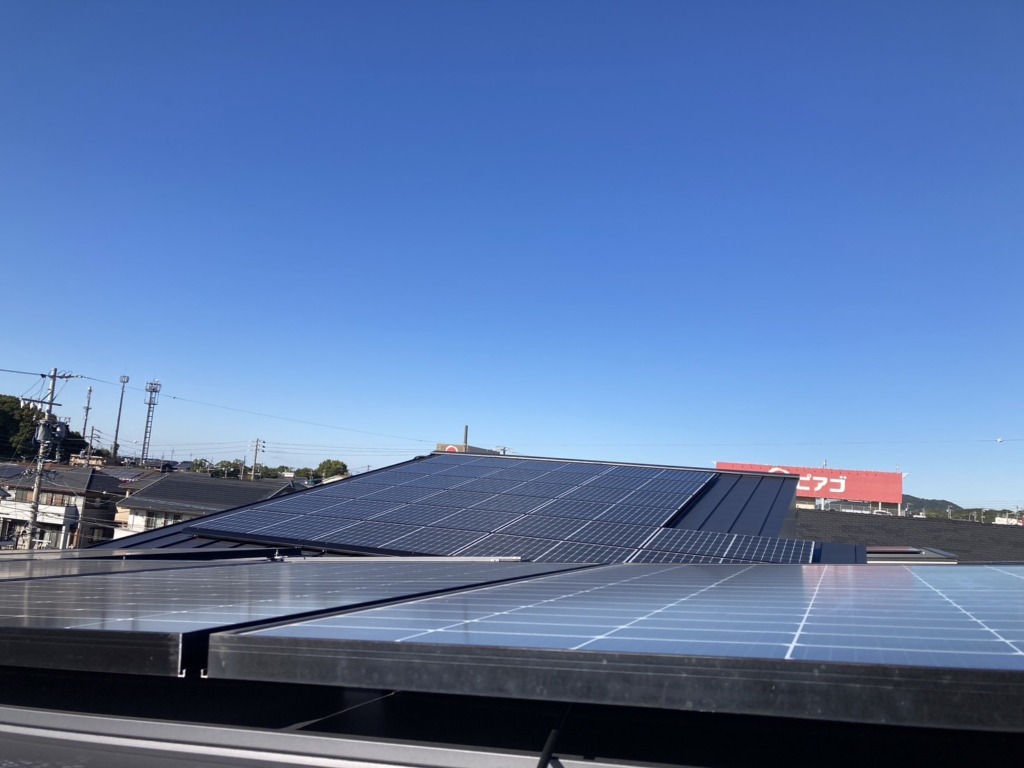 額田郡幸田町大草の太陽光パネルがある光仕様の新築に4K8K放送対応BSとユニコーンアンテナ工事