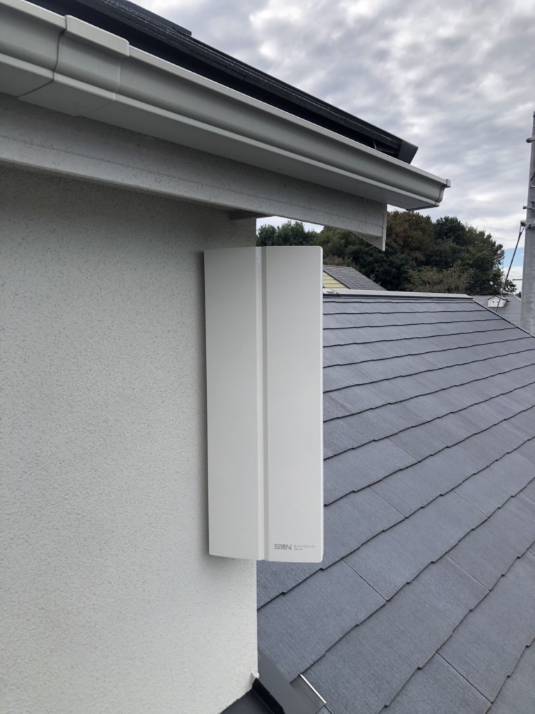 小平市御幸町の新築にお洒落なデザインアンテナ壁面工事