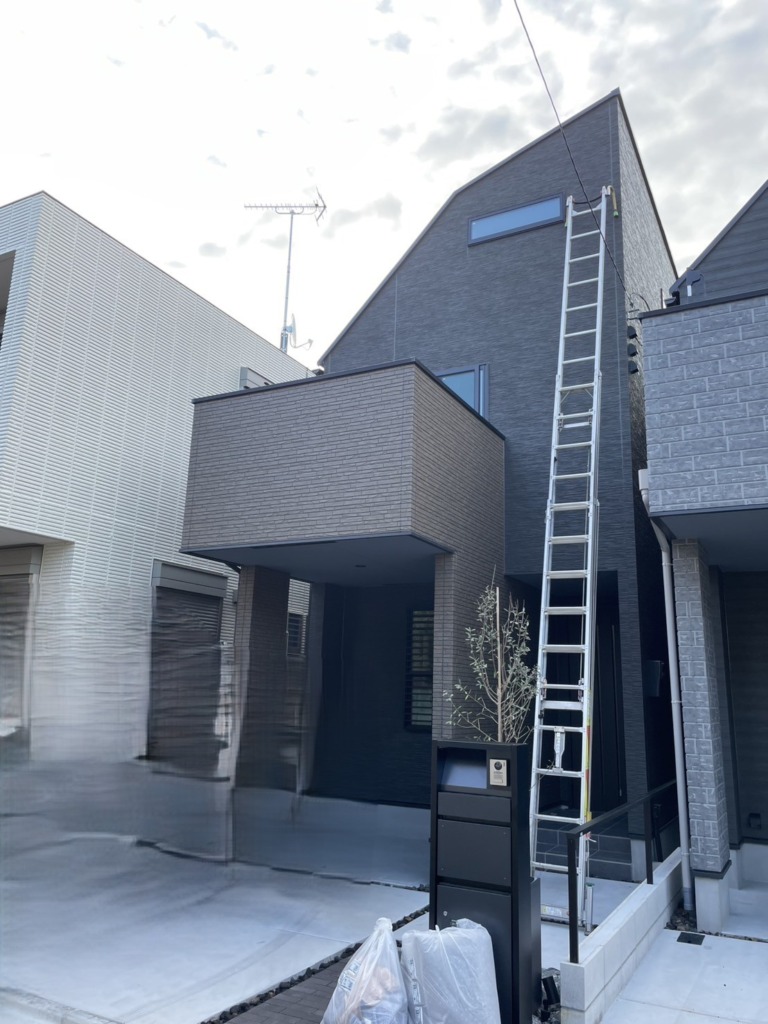 東京都大田区北馬込の新築にお洒落なデザインアンテナ壁面工事