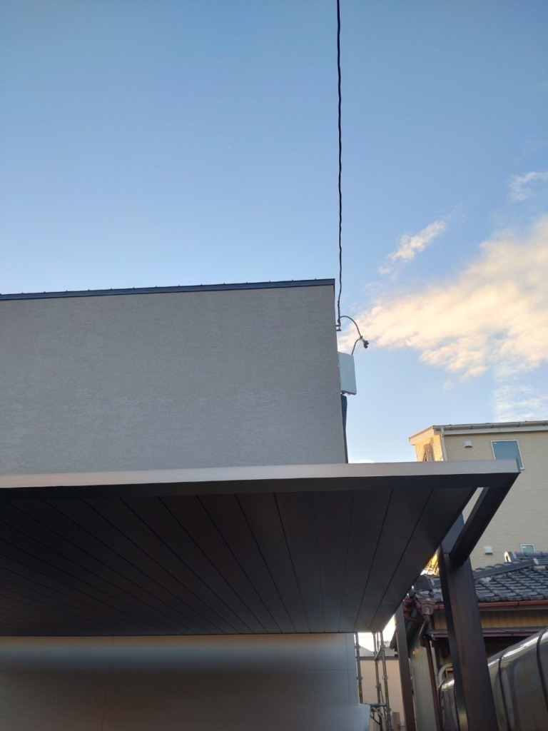 名古屋市守山区大森の他店様で断られた新築での新築デザインアンテナ壁面工事