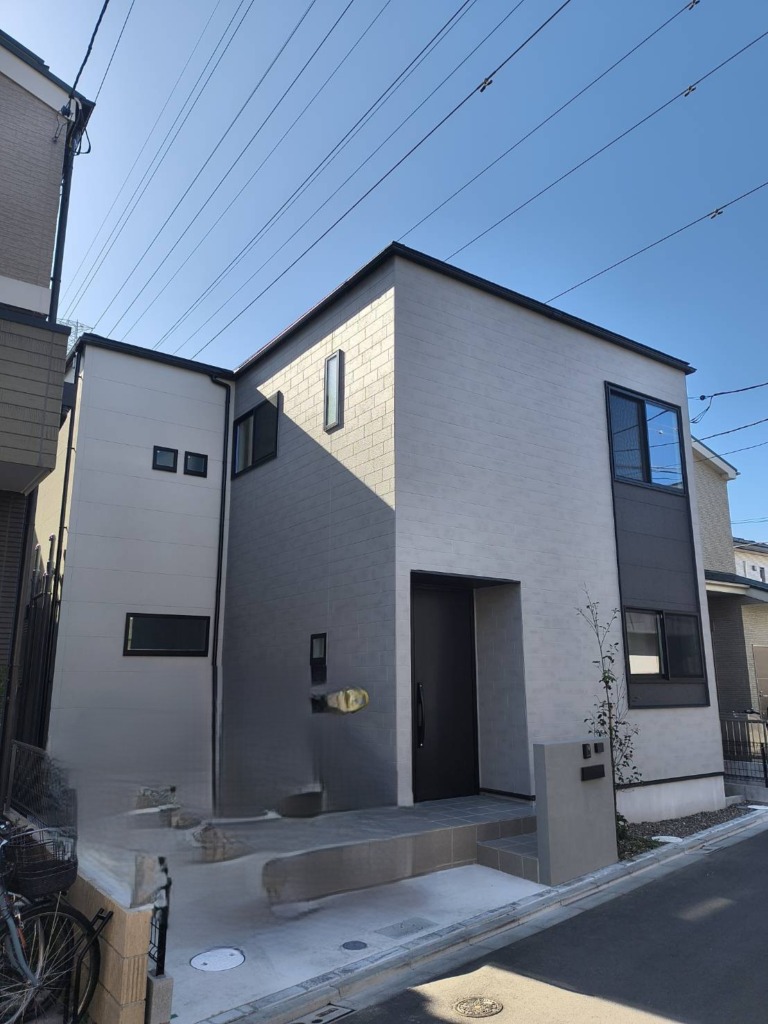 足立区六町の新築で建物の外観が気にならない地デジ屋根裏アンテナ工事