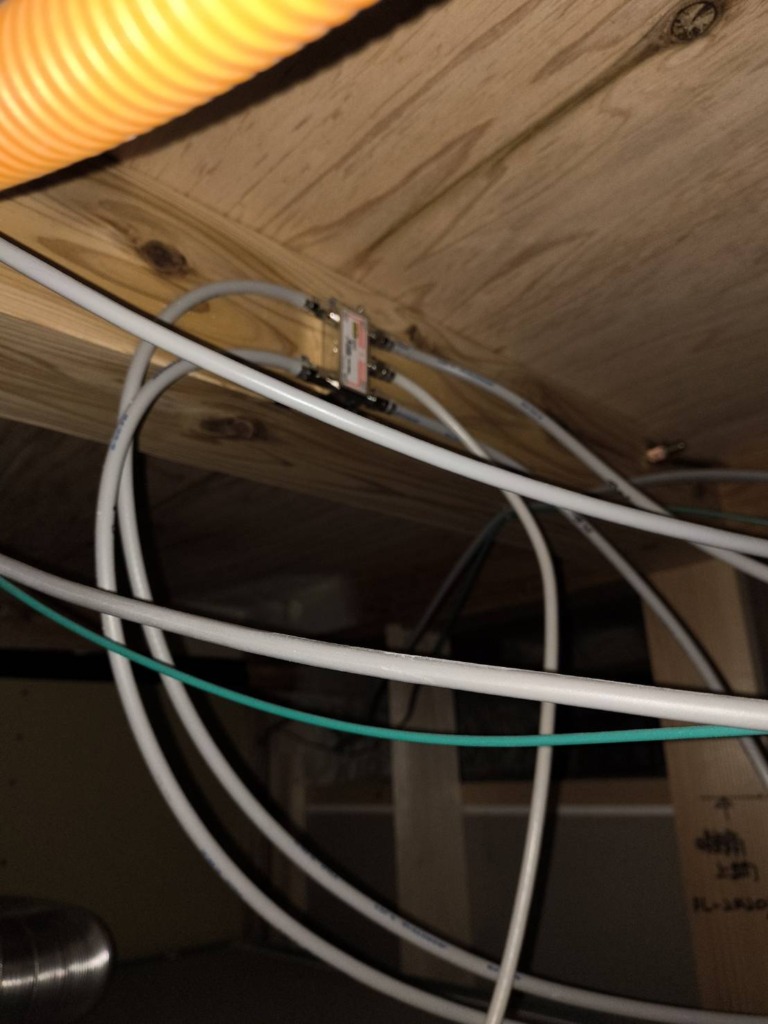 船橋市西習志野の新築にお洒落なデザインアンテナ壁面工事