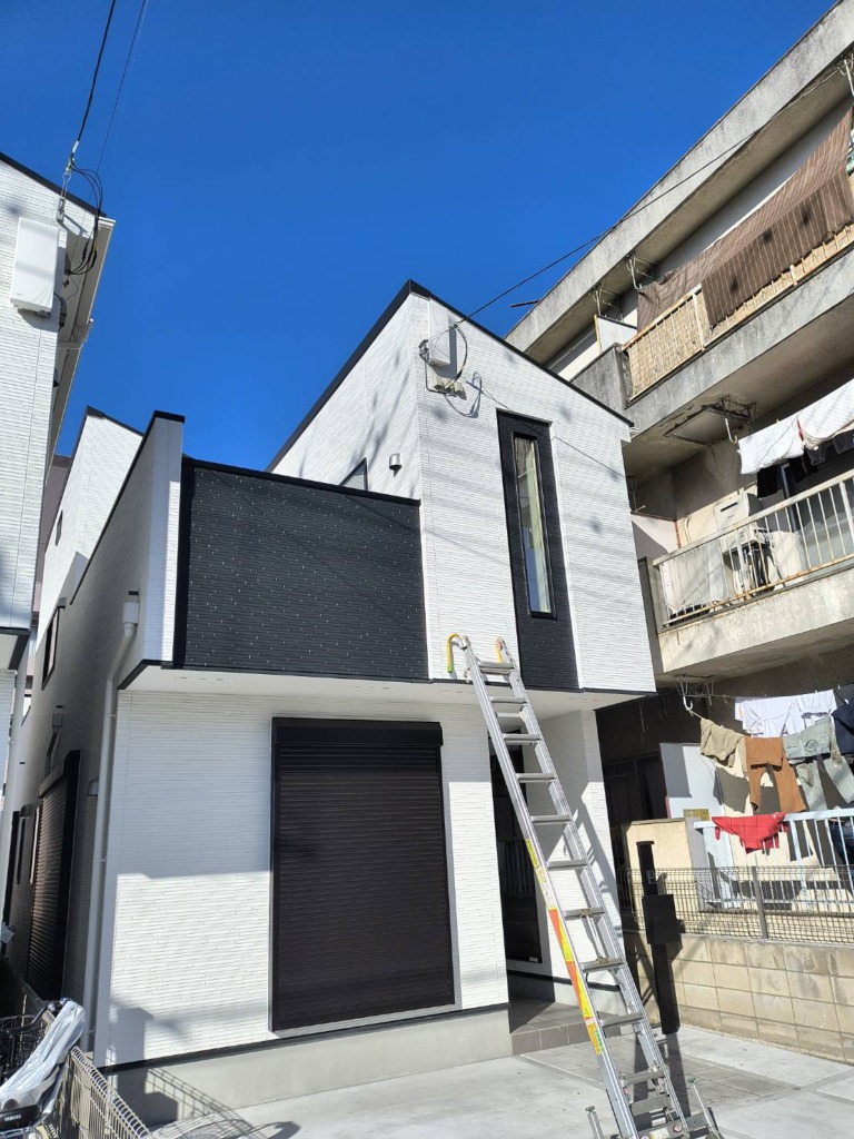 川越市仙波町の新築にお洒落なデザインアンテナ壁面工事