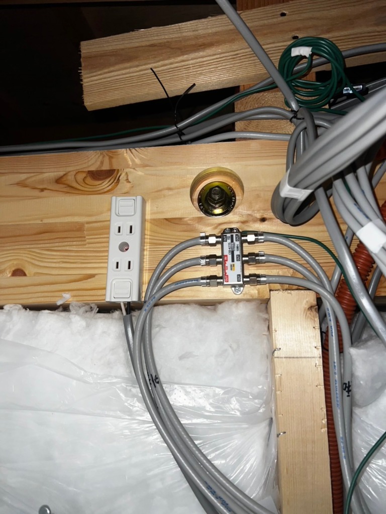 名古屋市北区如意の新築ベランダにデザインアンテナ壁面工事