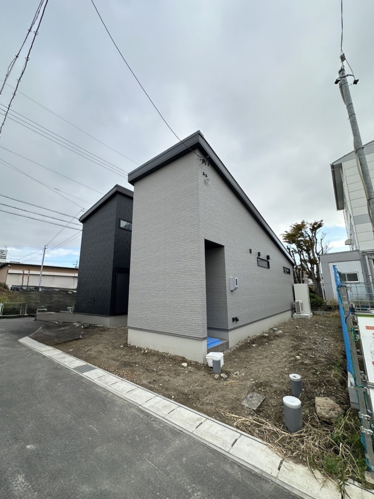 岐阜市茜部寺屋敷の新築でのデザインアンテナ壁面工事