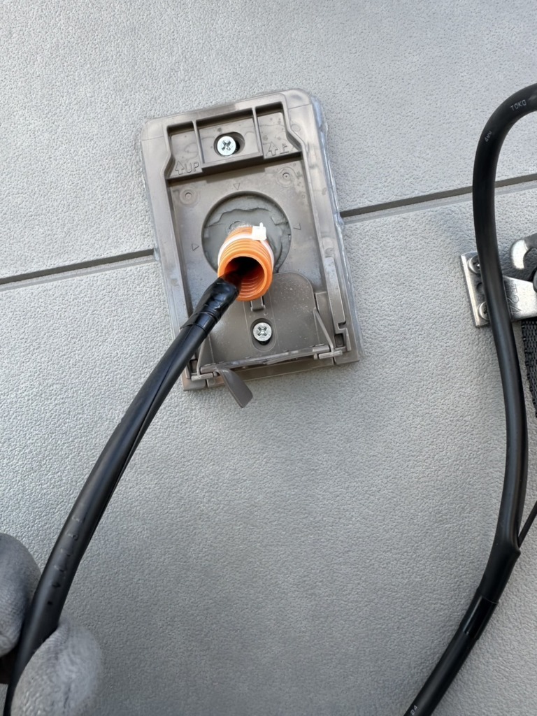 江南市宮後町の光仕様の新築でのデザインアンテナ壁面工事