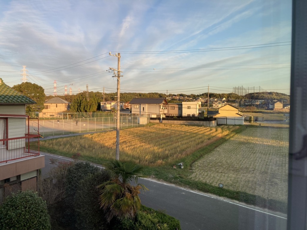 日進市藤島町のガルバリウム外壁新築での屋根裏アンテナ工事