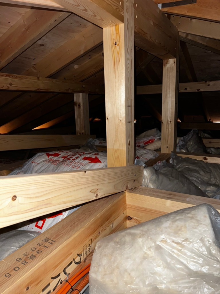 西尾市熊味町の新築に災害に強い地上波デジタル放送屋根裏アンテナ工事