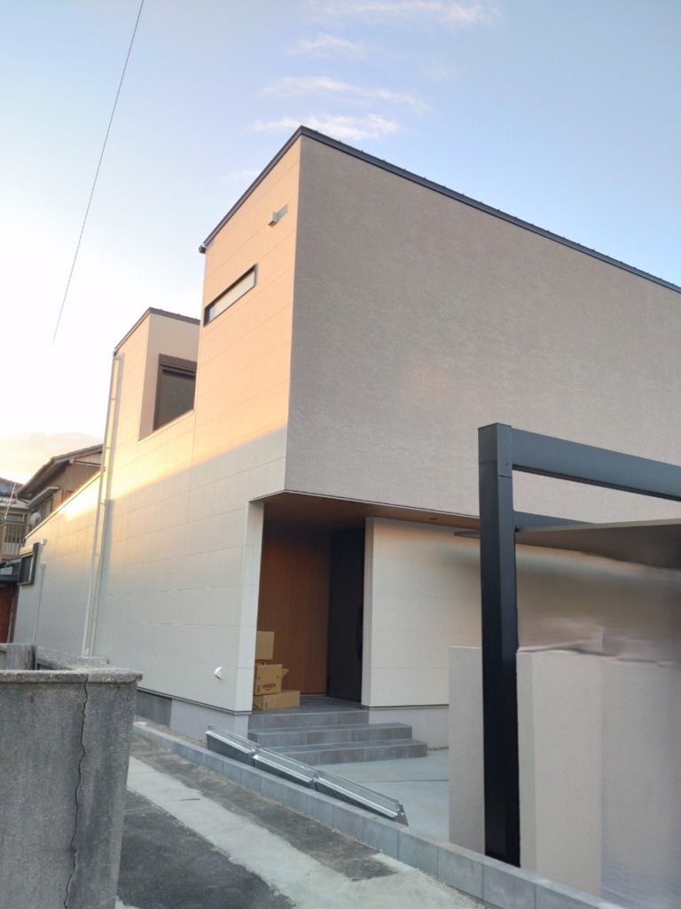 名古屋市守山区大森の他店様で断られた新築での新築デザインアンテナ壁面工事