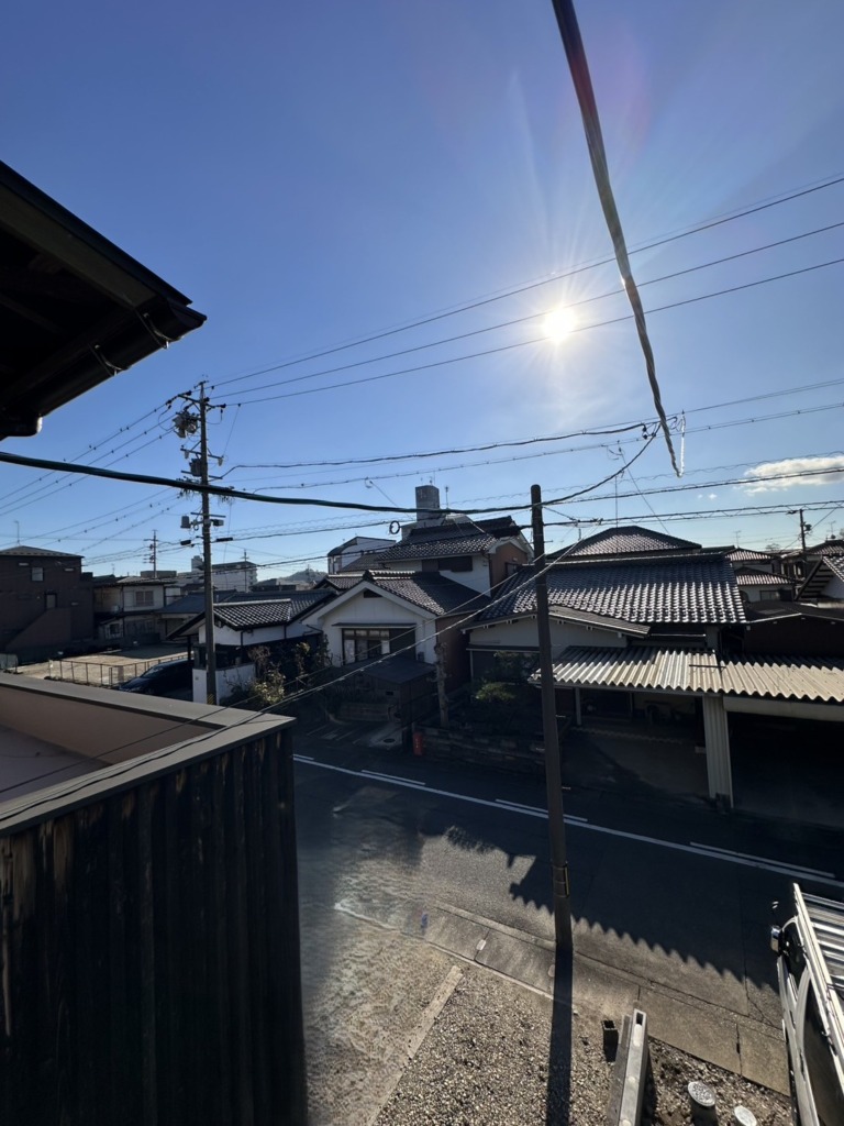 各務原市那加日吉町の電波が弱い新築にも地上波デジタル放送デザインアンテナ壁面工事