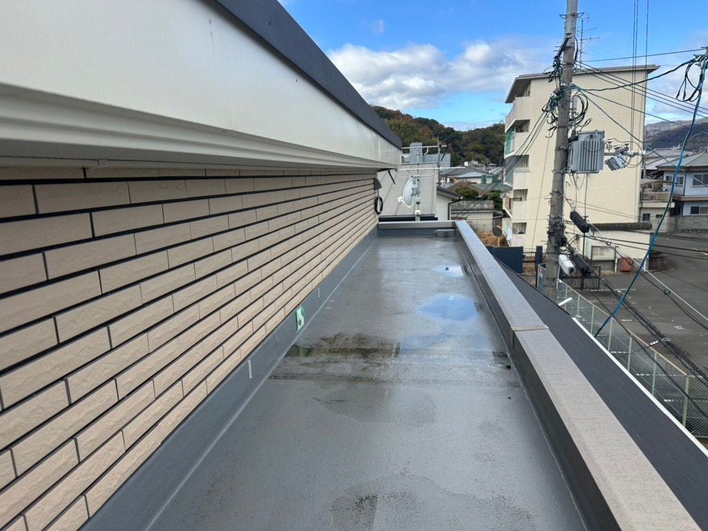 八幡市八幡で光テレビから小型フラットアンテナへの切り替え工事