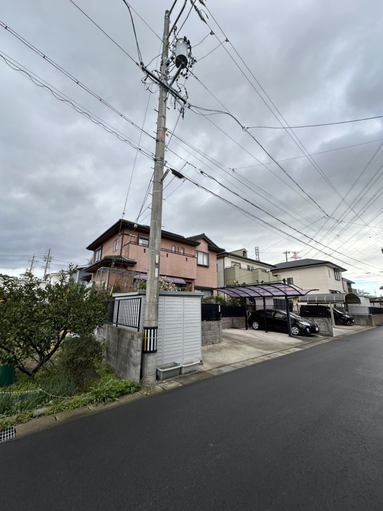 桑名市五反田の電波が弱い既存住宅での地上波屋根裏アンテナ工事