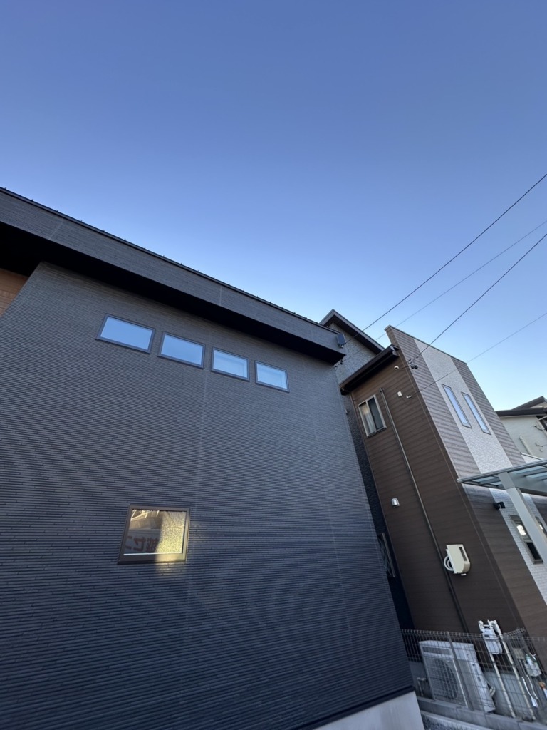 一宮市観音寺のアンテナ配線がない光仕様新築でのデザインアンテナ壁面工事
