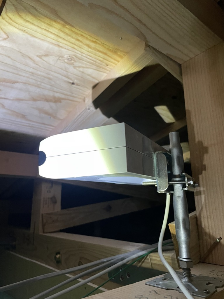 藤井寺市小山の新築に台風でも安心の屋根裏地デジアンテナ工事