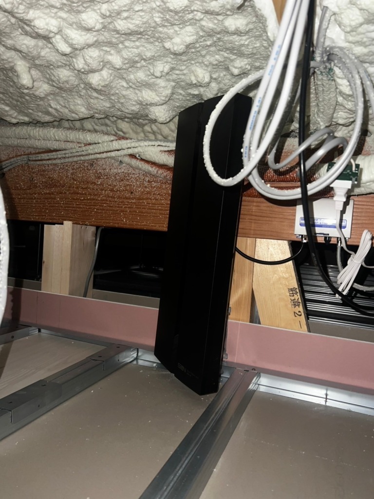 日進市浅田町の新築に外から見えない屋根裏地上波デジタル放送テレビアンテナ工事