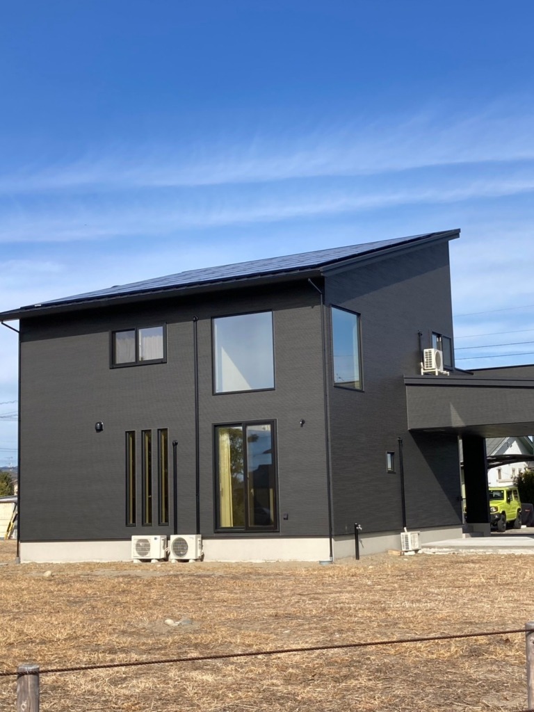 浜松市浜名区東美薗の太陽光パネルがある新築での屋根裏アンテナ工事