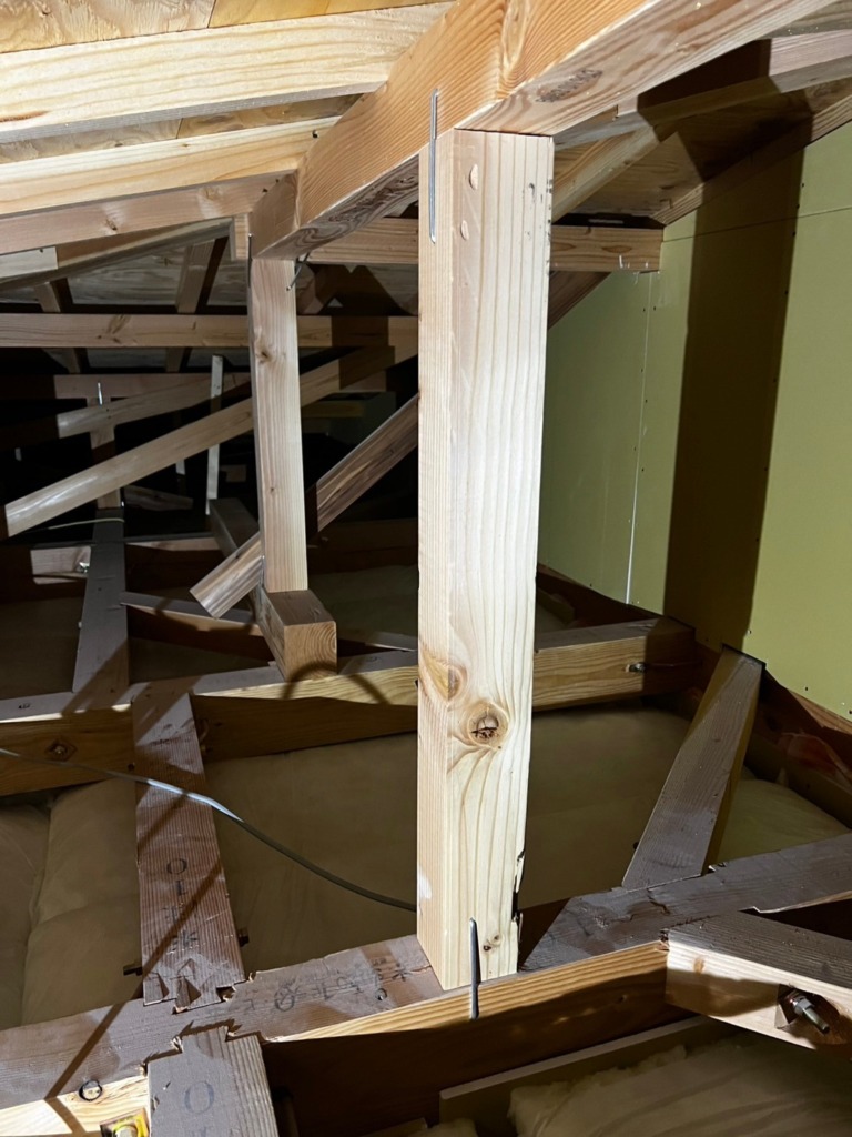 春日井市高山町の新築に建物の外観が気にならない、地上波デジタル放送屋根裏アンテナ工事