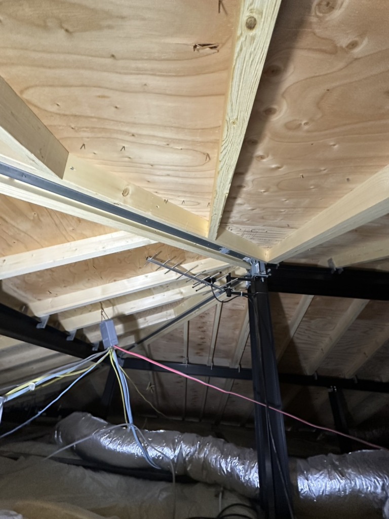 丹羽郡扶桑町柏森のパナソニックホーム新築に災害に強い屋根裏アンテナ工事