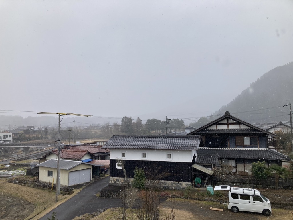 恵那市東野の既存住宅に長期安定受信目的の八木式アンテナ工事