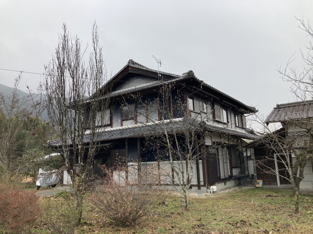 恵那市東野の既存住宅に長期安定受信目的の八木式アンテナ工事