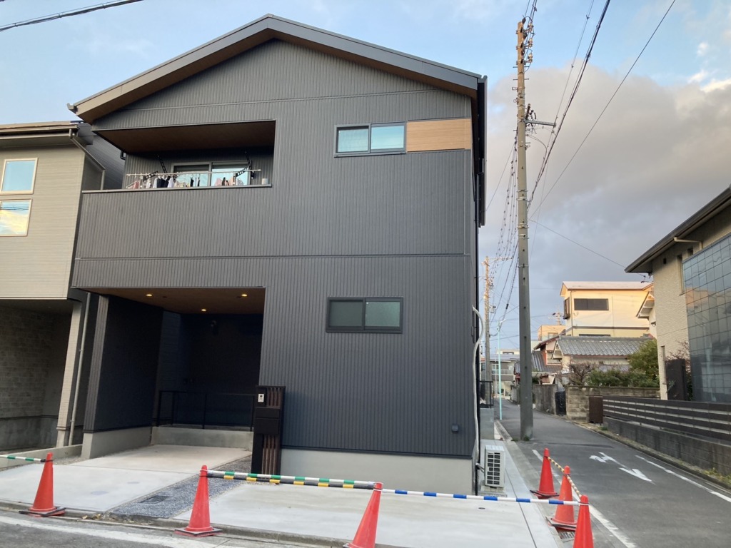 名古屋市北区辻町の新築に建物の外観が気にならない地上波デジタル放送屋根裏アンテナ工事