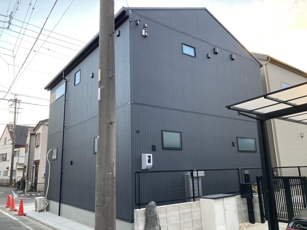 名古屋市北区辻町の新築に建物の外観が気にならない地上波デジタル放送屋根裏アンテナ工事