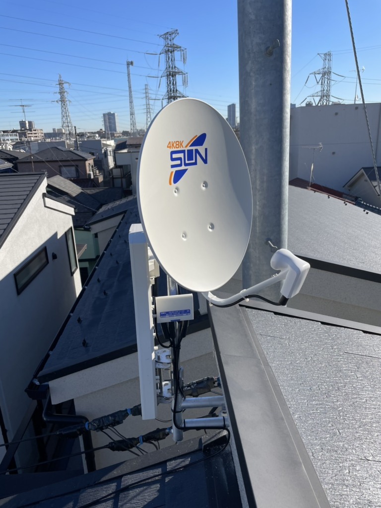 川崎市高津区千年の3階建て新築に4K8K放送対応BSと地上波デジタル放送デザインアンテナ工事