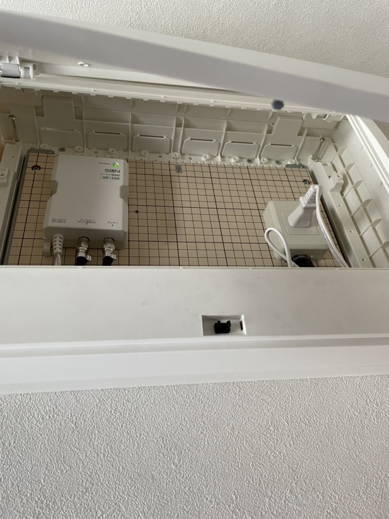 相模原市南区上鶴間本町の新築に台風でも安心の地上波デジタル放送屋根裏アンテナ工事