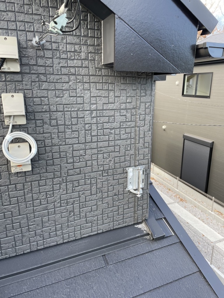 東村山市萩山町の新築にお洒落なデザインアンテナ壁面工事