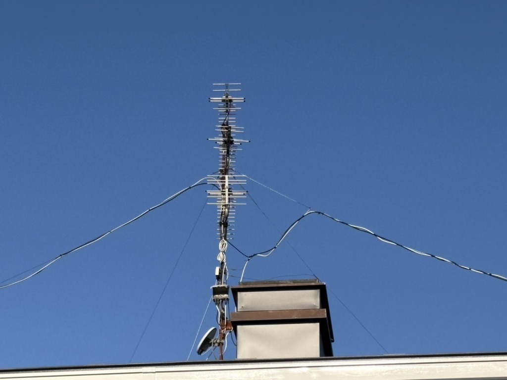 大津市月輪で衛星放送受信不良に伴いBSアンテナ交換工事