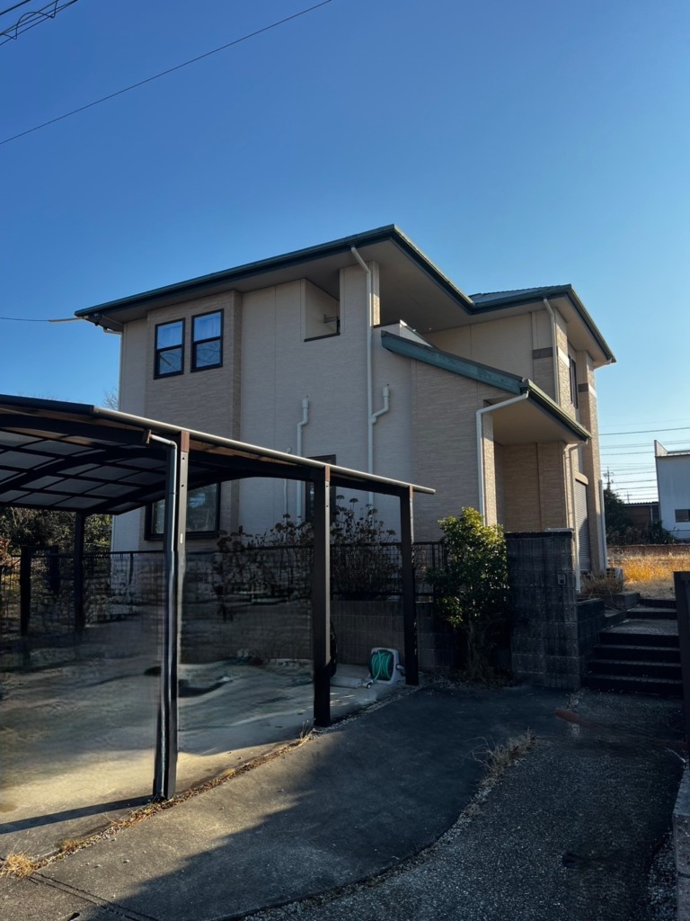 豊田市若草町の既存住宅で災害に強い地上波デジタル放送屋根裏アンテナ工事