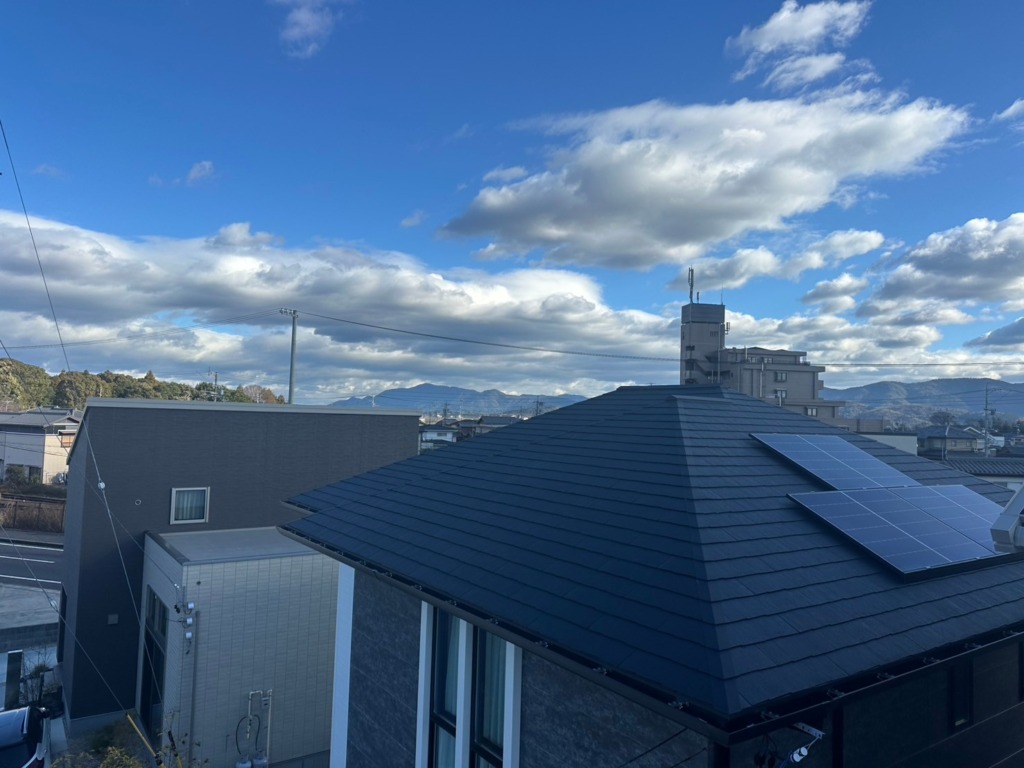 伊勢市小俣町本町のミサワホーム新築へのお洒落なデザインアンテナ壁面工事