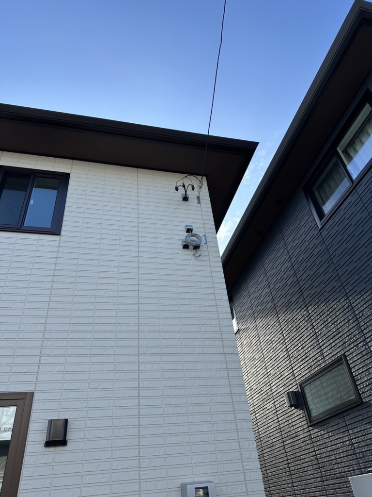 稲沢市北市場本町の大和ハウス軽量鉄骨造新築に災害に強い屋根裏アンテナ工事