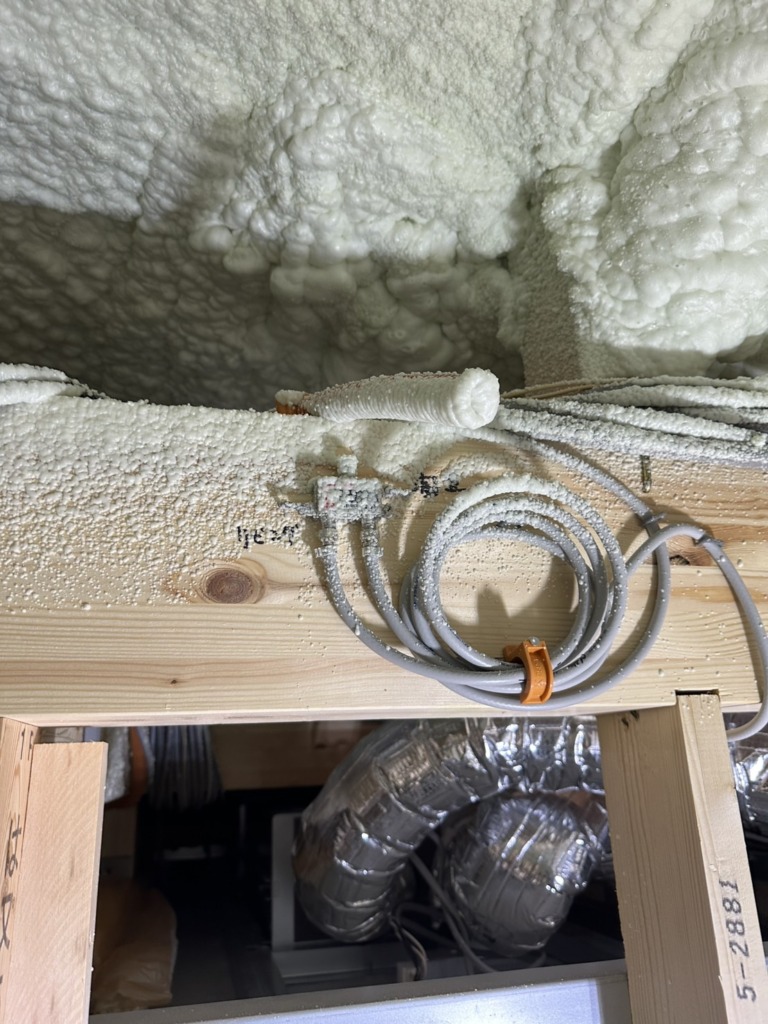 瑞穂市本田の光仕様新築に4K8KBSと地上波デジタル放送テレビアンテナ工事