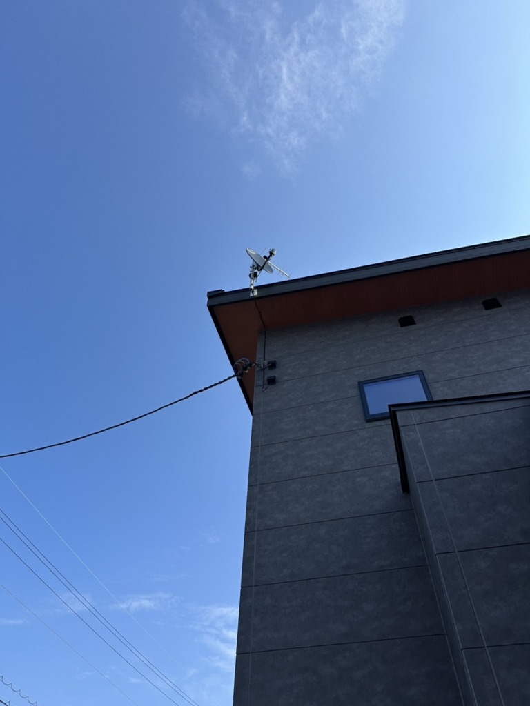 瑞穂市本田の光仕様新築に4K8KBSと地上波デジタル放送テレビアンテナ工事