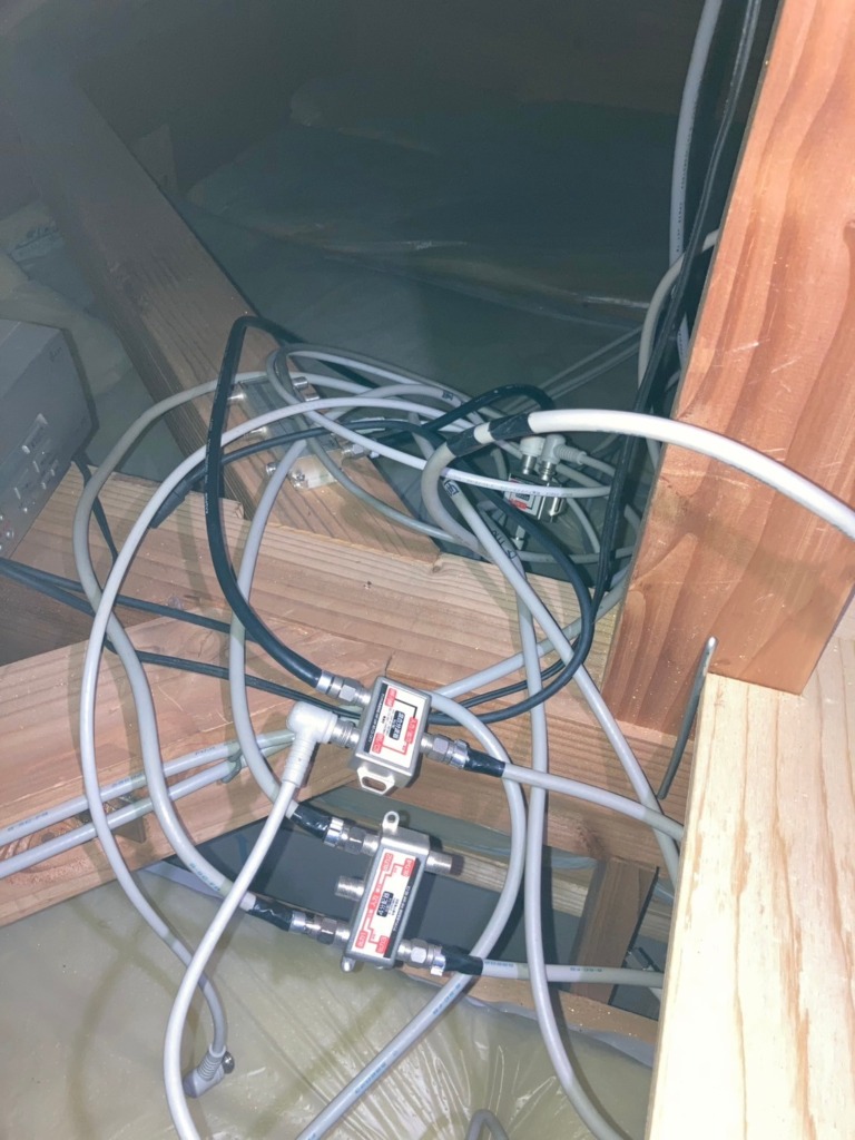 島田市東町の既存住宅でテレビ受信不良に伴うアンテナ交換工事