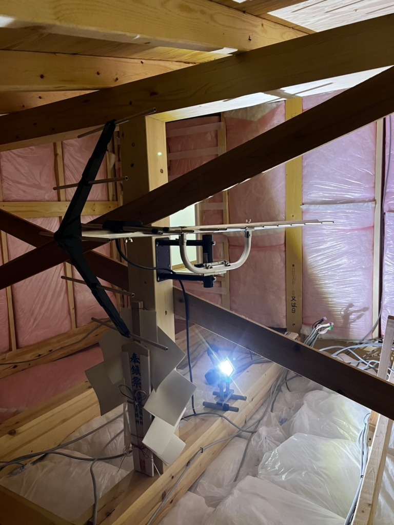 名古屋市南区元桜田町のアイフルホーム様新築住宅　災害に強い地上波デジタル放送屋根裏アンテナ工事