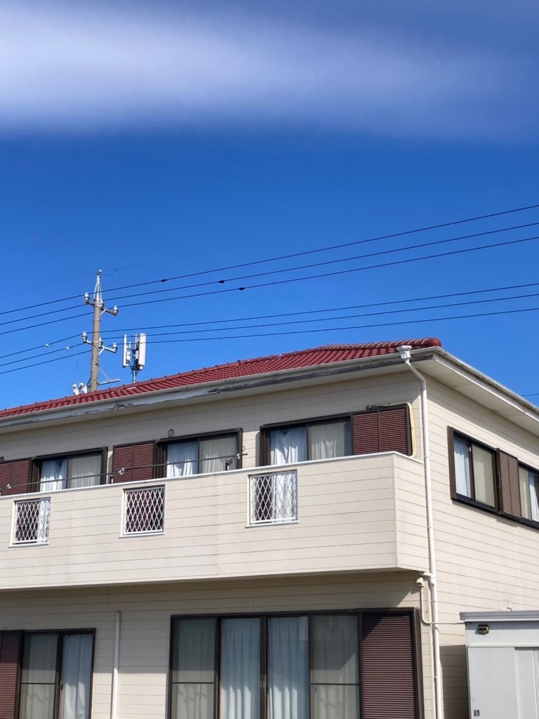 浜松市浜名区善地の既存住宅てアンテナ倒壊による屋根裏アンテナ交換工事