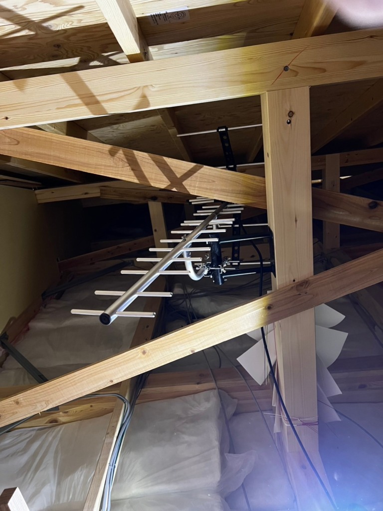 名古屋市南区元桜田町のアイフルホーム様新築住宅　災害に強い地上波デジタル放送屋根裏アンテナ工事