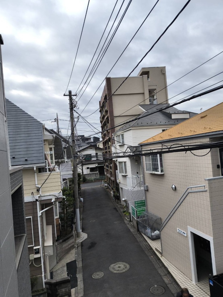 葛飾区西亀有のアーキセプト様3階建て新築 地上波デジタル放送デザインアンテナ壁面工事