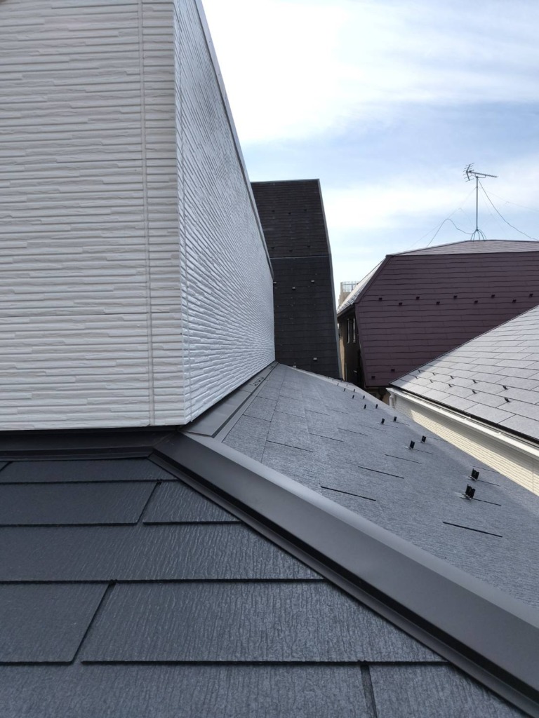 江戸川区西小岩のオープンハウス様新築　BSと地上波の壁面テレビアンテナ工事