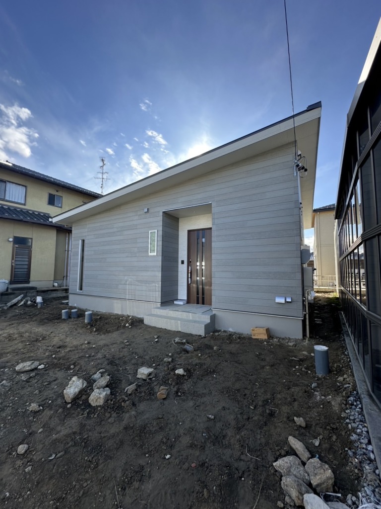 一宮市三条のアサヒグローバルホーム様平屋新築　地上波デジタル放送テレビアンテナ工事