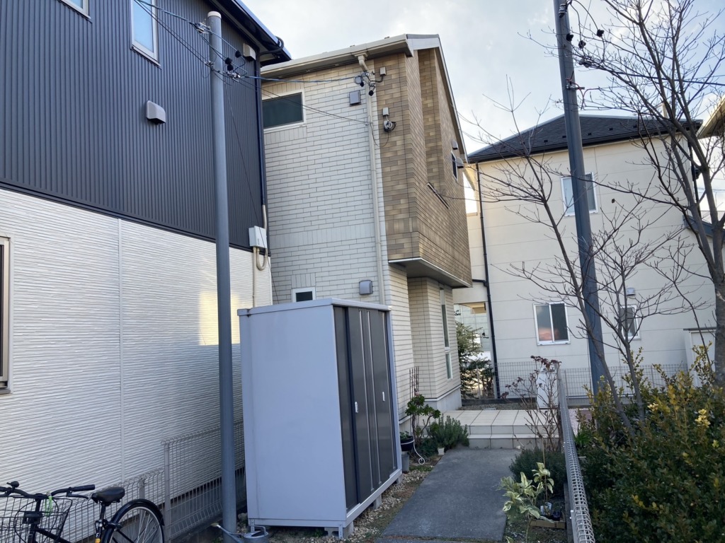 名古屋市港区善進町の既存住宅で光テレビから屋根裏アンテナへの切り替え工事