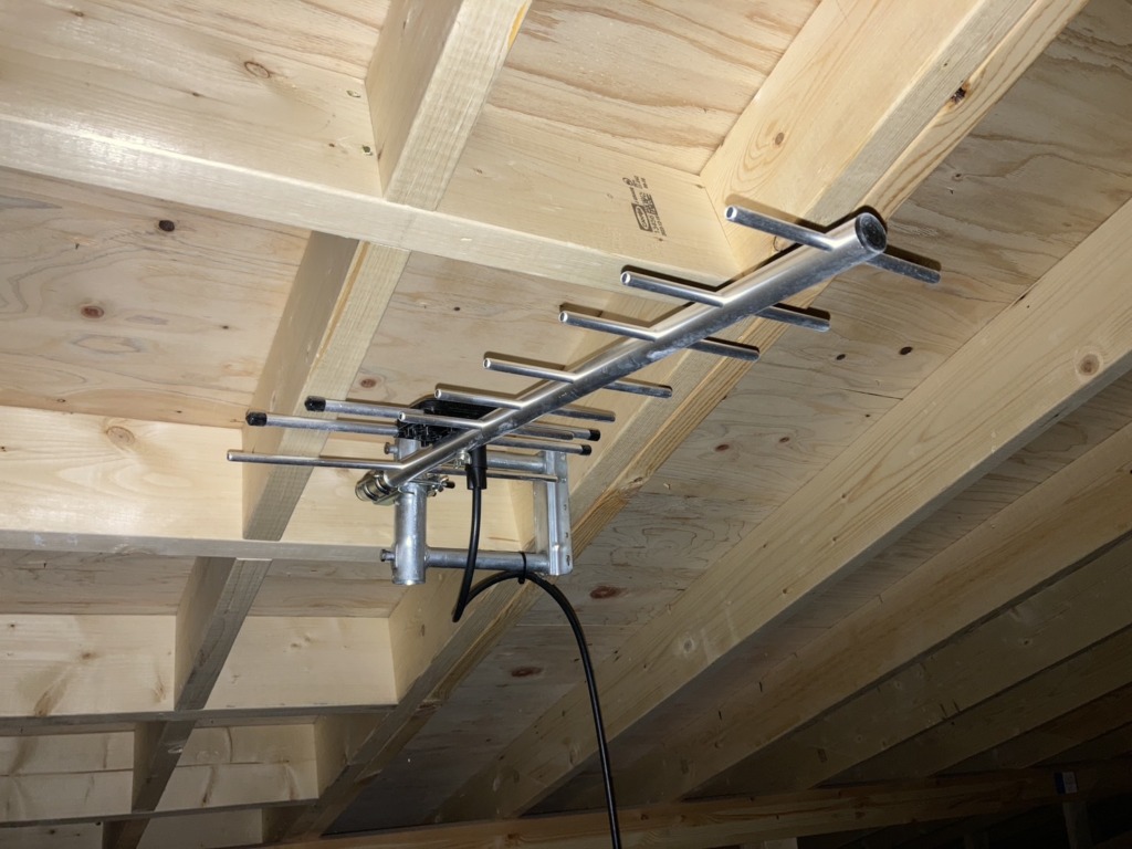 愛知郡東郷町春木の平屋新築に災害に強い屋根裏テレビアンテナ工事