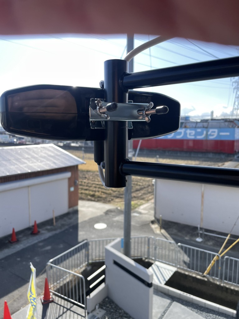 茨木市目垣の新築住宅　かわいい地上波デジタル放送小型フラットアンテナ工事