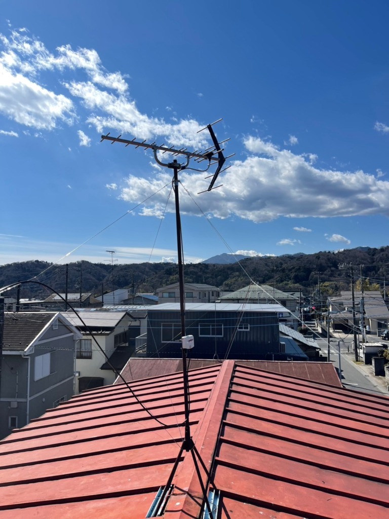 愛甲郡愛川町中津の既存住宅でテレビ受信不良修理を行いました。