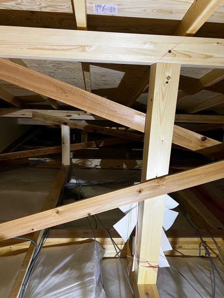 名古屋市南区元桜田町のアイフルホーム様新築住宅　災害に強い地上波デジタル放送屋根裏アンテナ工事