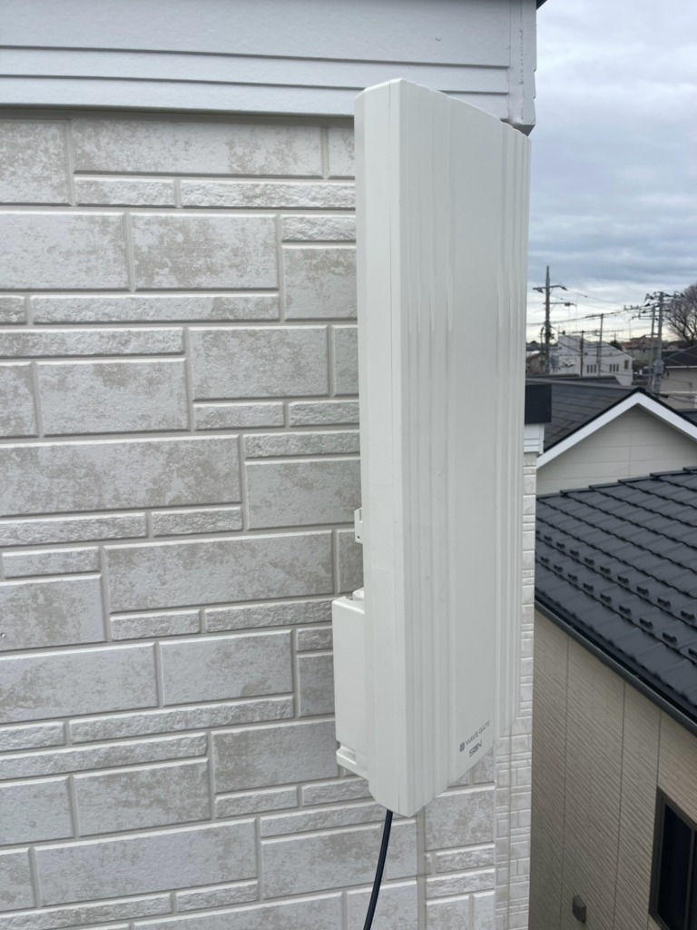 海老名市上今泉のホークワン様新築 垂直波用デザインアンテナ壁面工事