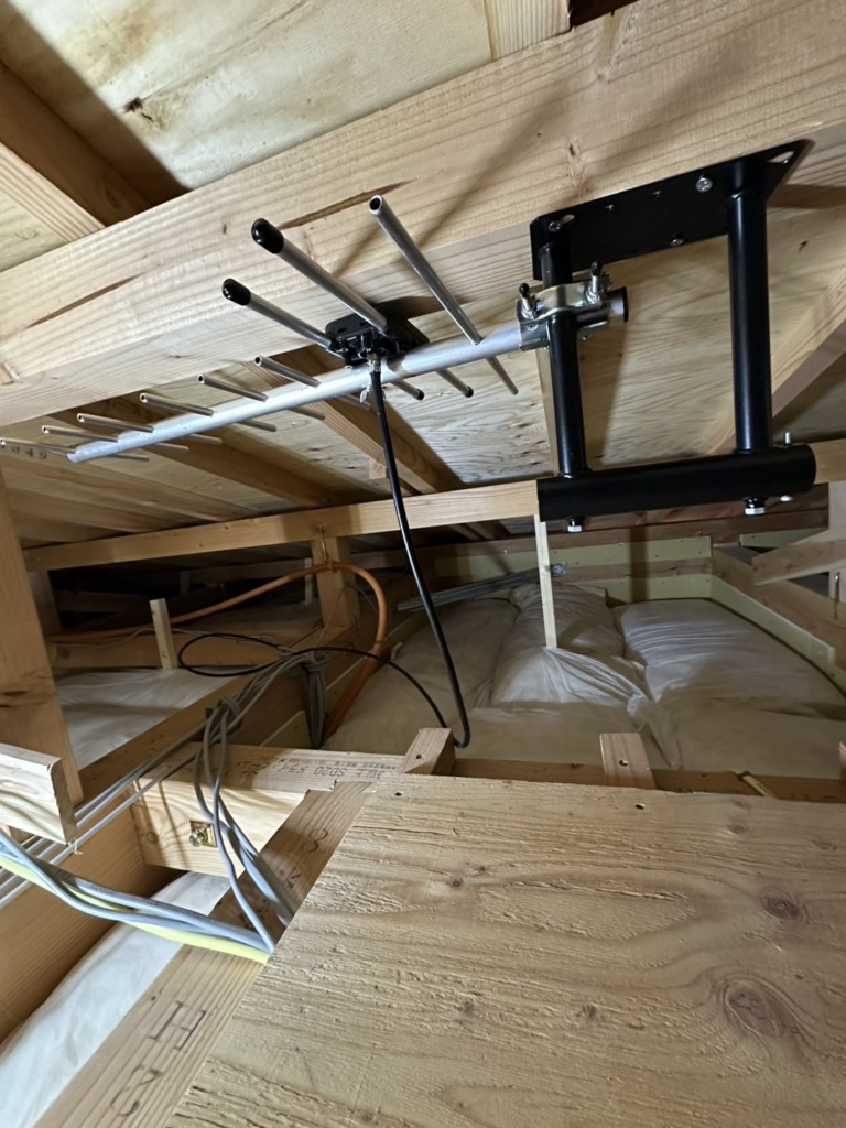 江南市今市場町のエサキホーム様新築 災害に強い屋根裏アンテナ工事