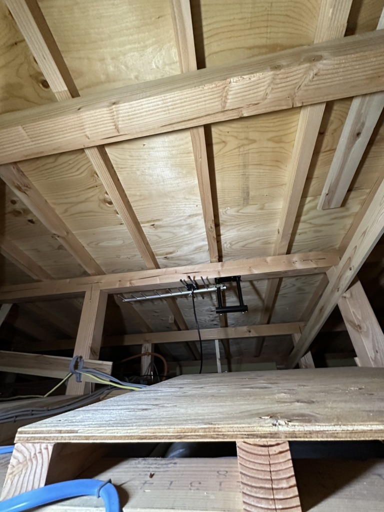 江南市今市場町のエサキホーム様新築 災害に強い屋根裏アンテナ工事